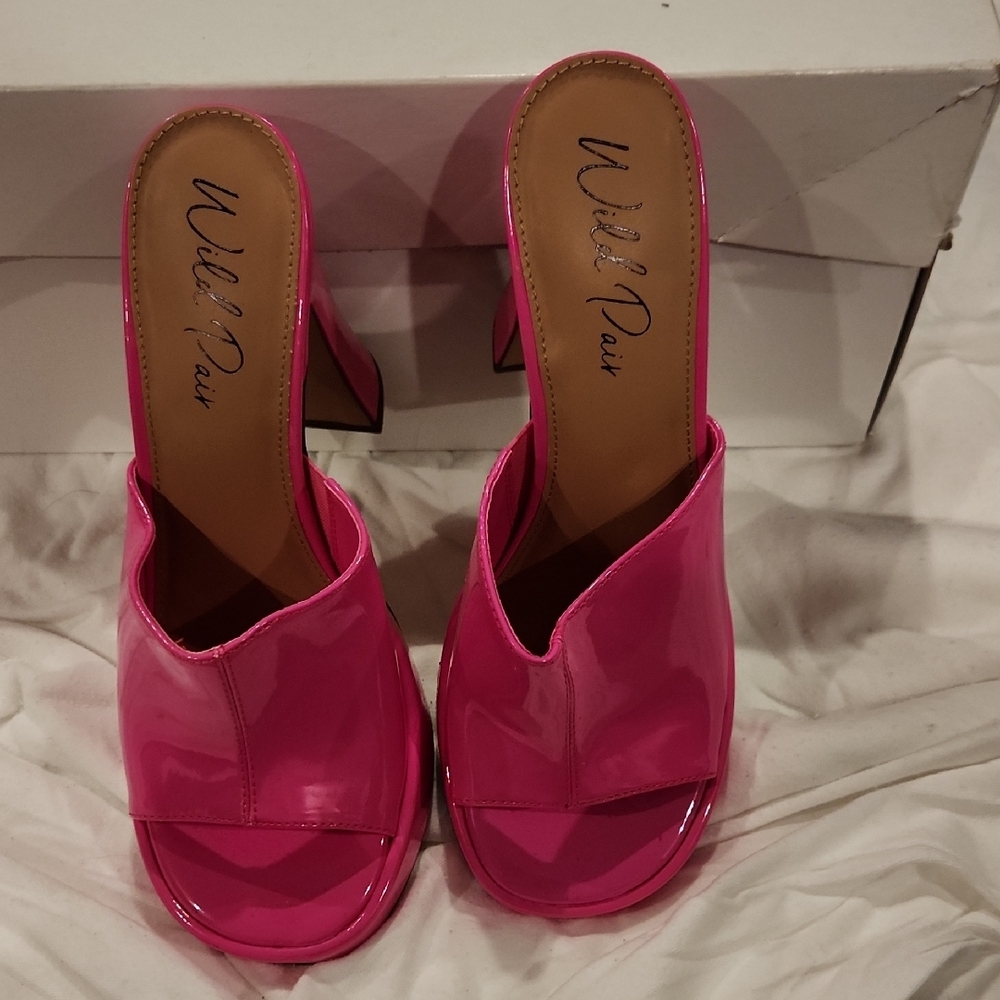 Wild Pair Women's Pink Heeled Sandals, NWOT, Size 9.5